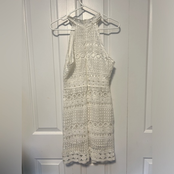 Cute Peek-A-Boo Boho White Dress - Picture 4 of 4